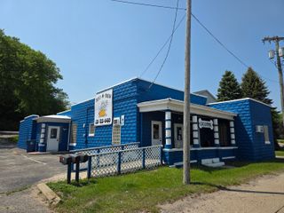 214 Arthur Street, City Of Manistee, MI 49660