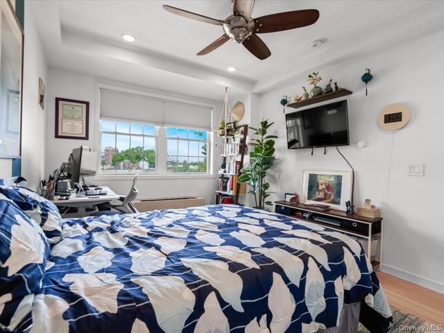 2519 35th Street 4C, Astoria, NY 11103