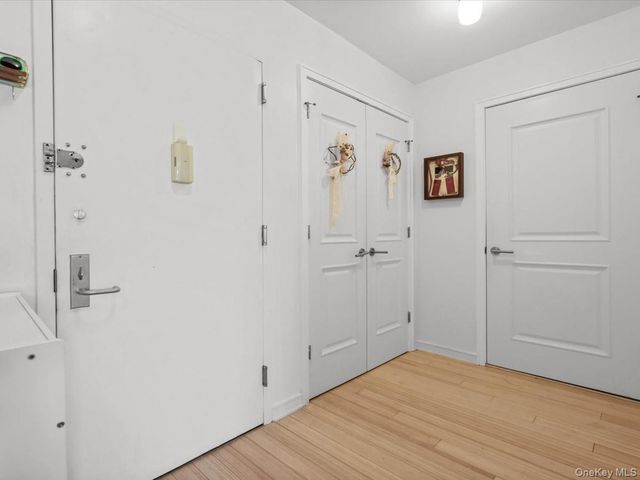 2519 35th Street 4C, Astoria, NY 11103