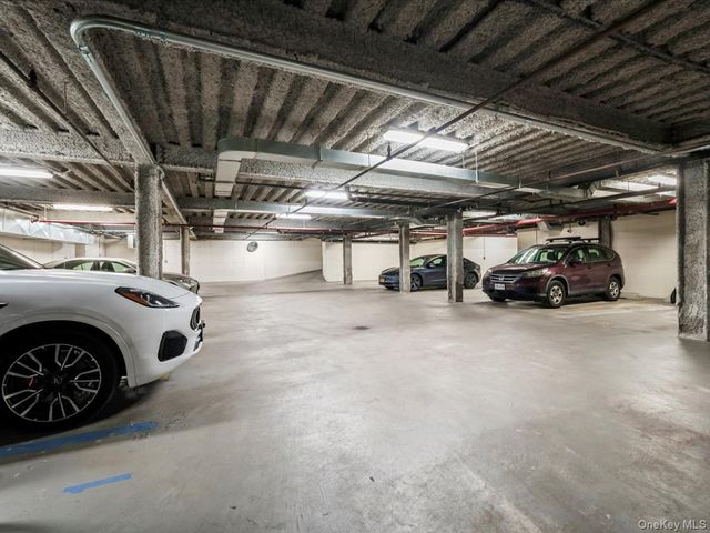 2519 35th Street 4C, Astoria, NY 11103