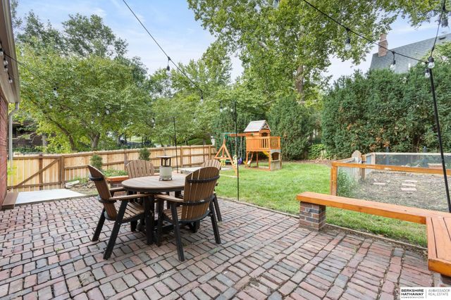501 S 55 Street, Omaha, NE 68106