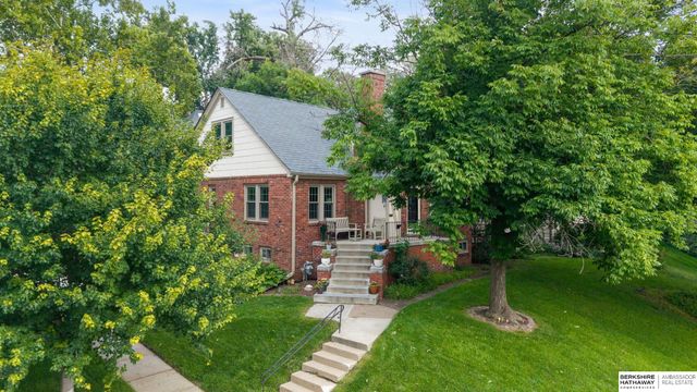 501 S 55 Street, Omaha, NE 68106