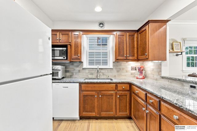 501 S 55 Street, Omaha, NE 68106
