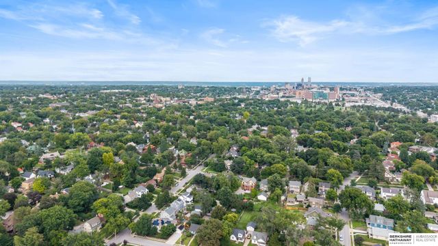501 S 55 Street, Omaha, NE 68106