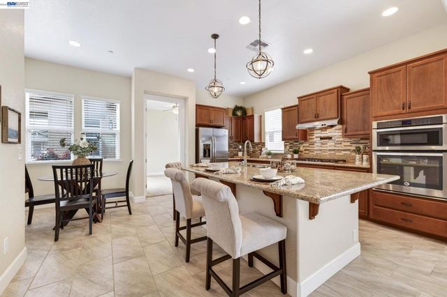 1973 Carogold Ln, Manteca, CA 95337