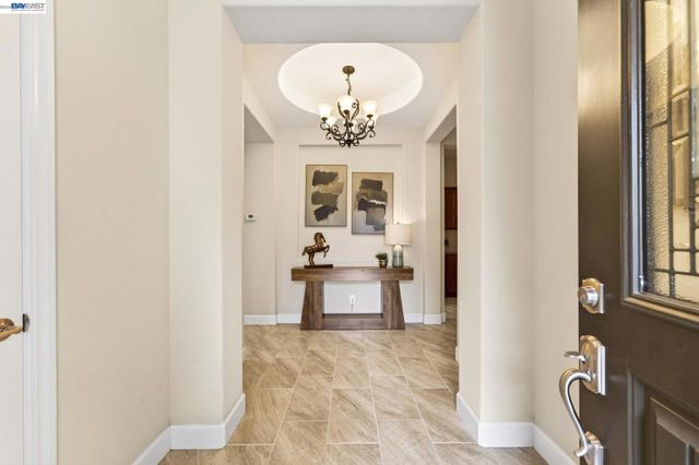 1973 Carogold Ln, Manteca, CA 95337