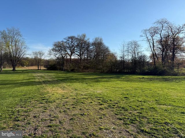 2334 OLD YORK RD, Bordentown, NJ 08505