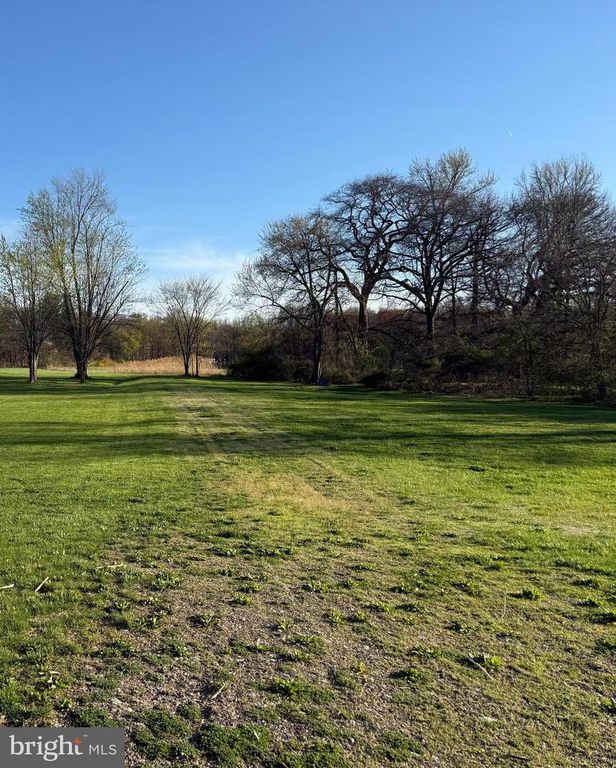 2334 OLD YORK RD, Bordentown, NJ 08505