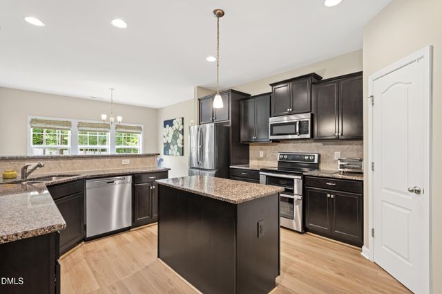 83 Sunbury Court, Zebulon, NC 27597