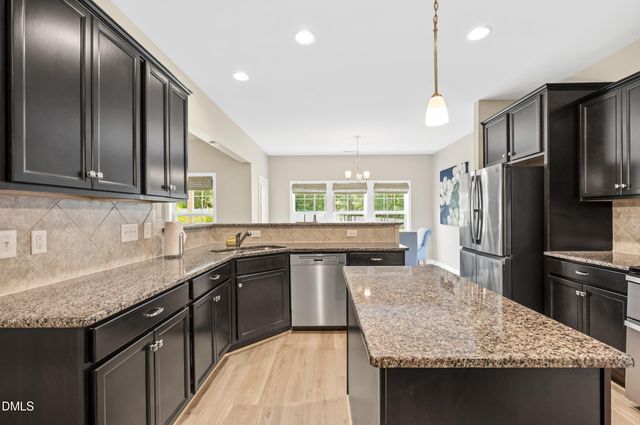 83 Sunbury Court, Zebulon, NC 27597