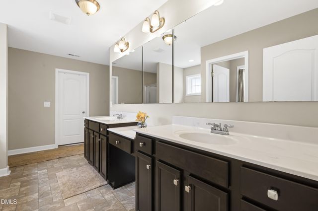 83 Sunbury Court, Zebulon, NC 27597