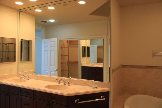 8743 THE ESPLANADE 22, Orlando, FL 32836