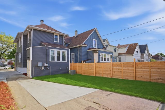 5016 W 23rd Street, Cicero, IL 60804