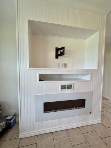2148 County Road 654 Street, Brazoria, TX 77422