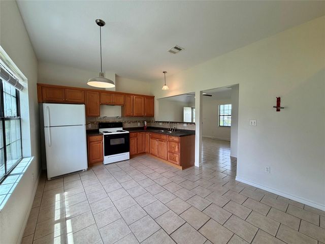 2148 County Road 654 Street, Brazoria, TX 77422