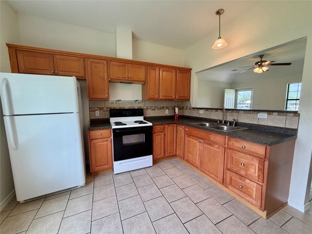 2148 County Road 654 Street, Brazoria, TX 77422
