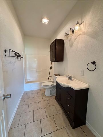 2148 County Road 654 Street, Brazoria, TX 77422