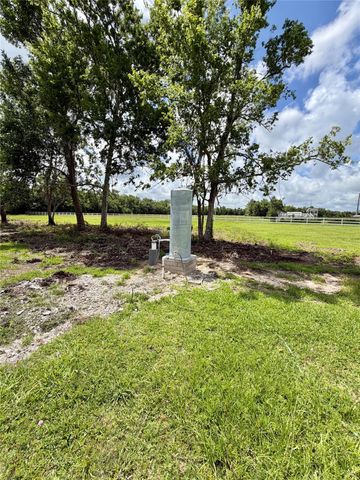 2148 County Road 654 Street, Brazoria, TX 77422
