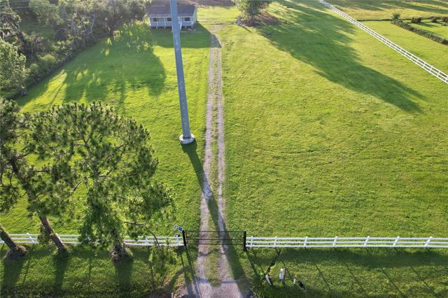 2148 County Road 654 Street, Brazoria, TX 77422