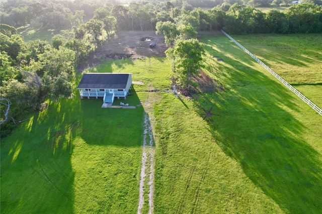 2148 County Road 654 Street, Brazoria, TX 77422
