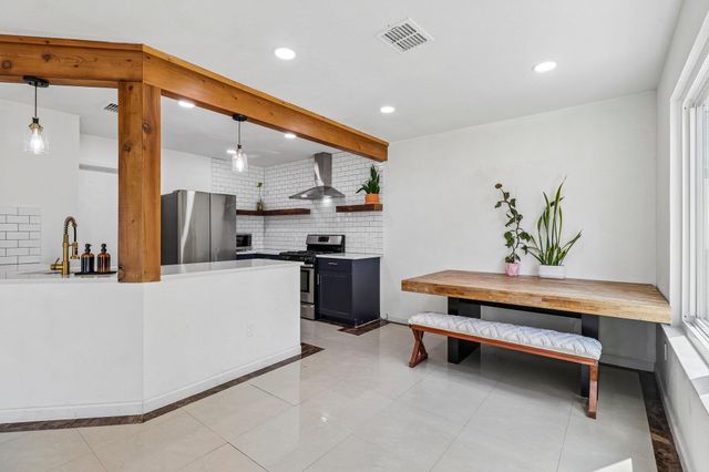 1101 Silverton CT, Austin, TX 78753