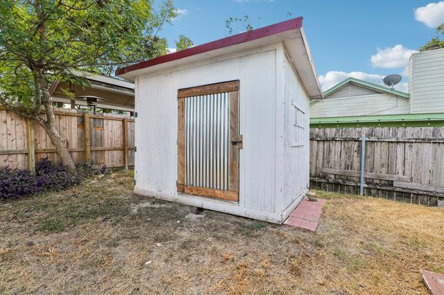 1101 Silverton CT, Austin, TX 78753