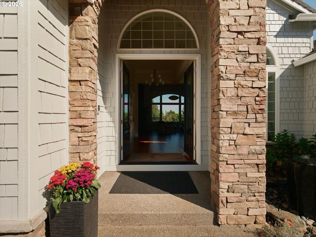 8512 Se CONSTANCE Dr, Happy Valley, OR 97086
