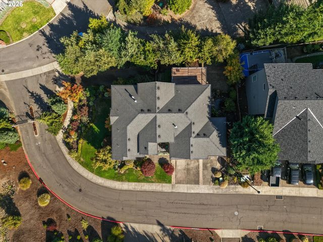 8512 Se CONSTANCE Dr, Happy Valley, OR 97086