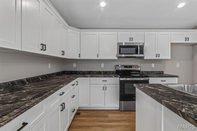 5669 Jeanmarie Drive, Hillsboro, MO 63050