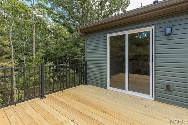 5669 Jeanmarie Drive, Hillsboro, MO 63050