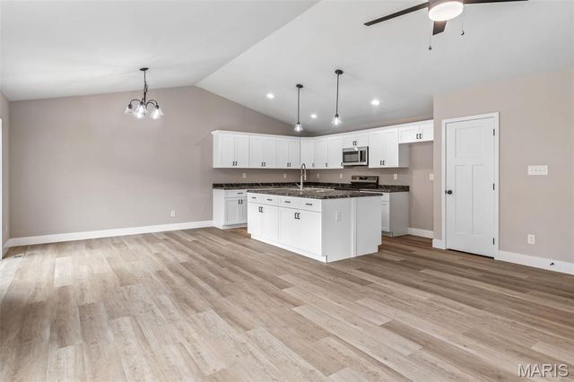 5669 Jeanmarie Drive, Hillsboro, MO 63050