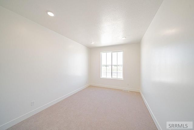 400 Sage Lakes Blvd, Idaho Falls, ID 83401