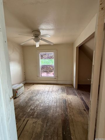 210 Chicago Blvd, San Antonio, TX 78210