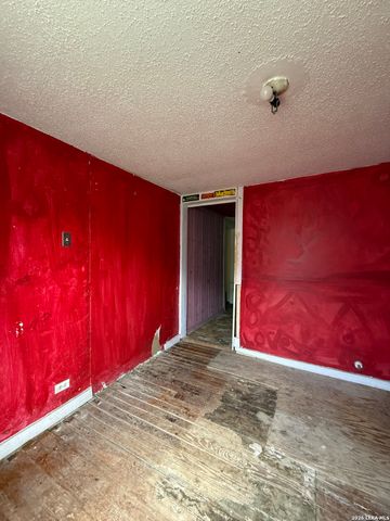 210 Chicago Blvd, San Antonio, TX 78210