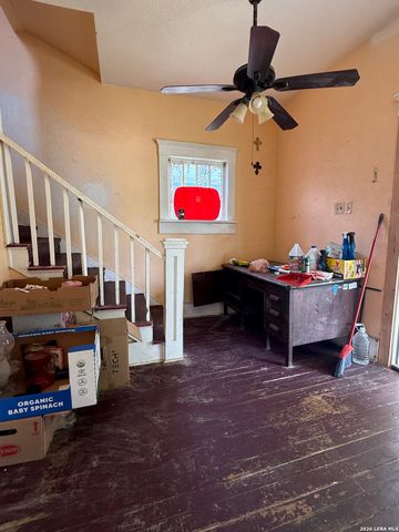 210 Chicago Blvd, San Antonio, TX 78210