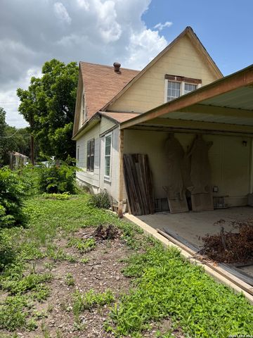 210 Chicago Blvd, San Antonio, TX 78210