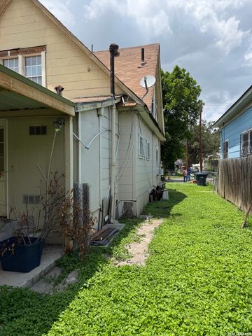 210 Chicago Blvd, San Antonio, TX 78210