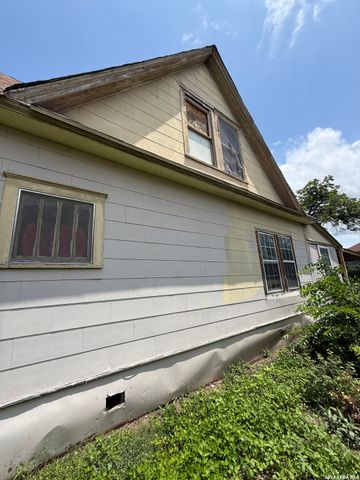 210 Chicago Blvd, San Antonio, TX 78210