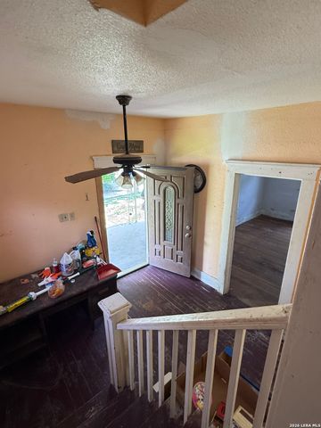 210 Chicago Blvd, San Antonio, TX 78210