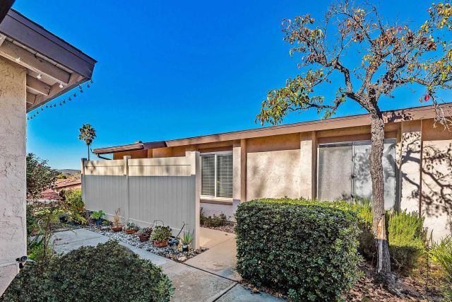 12581 Caminito De La Gallarda, San Diego, CA 92128