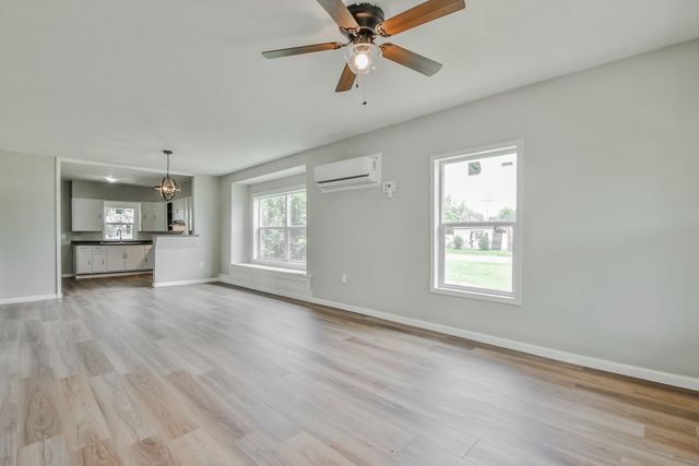 115 Yonkers Street, Plainview, TX 79072