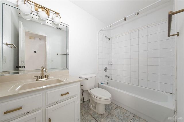 4217 W Ithaca Avenue, Mcallen, TX 78501