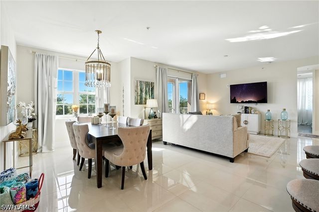 15901 Royal Pointe LN 301, Fort Myers, FL 33908