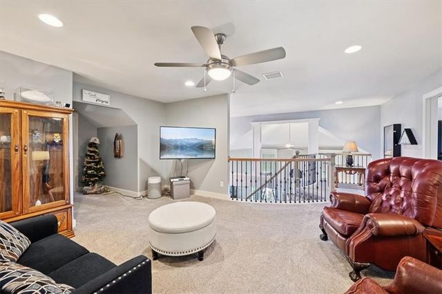 9519 N Lane Avenue, Kansas City, MO 64157