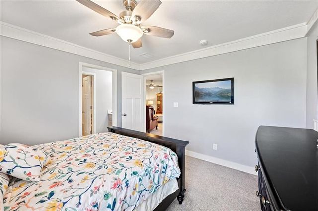 9519 N Lane Avenue, Kansas City, MO 64157