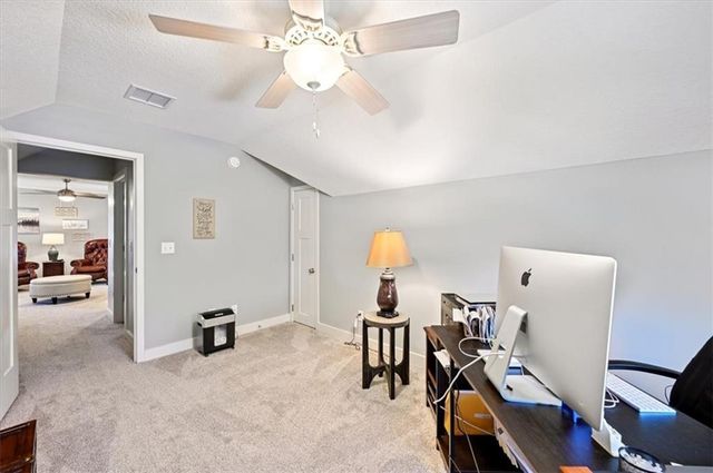 9519 N Lane Avenue, Kansas City, MO 64157