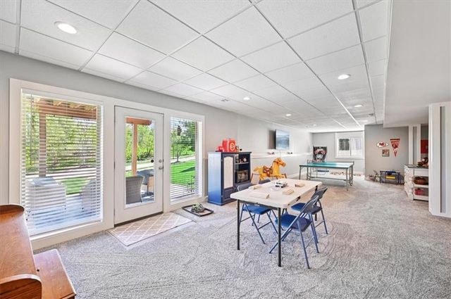 9519 N Lane Avenue, Kansas City, MO 64157