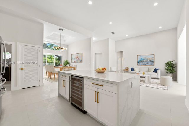 16160 SW 89th Pl, Palmetto Bay, FL 33157