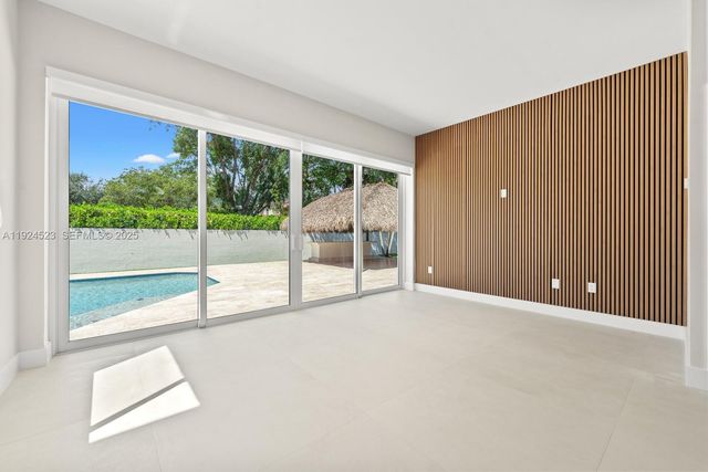 16160 SW 89th Pl, Palmetto Bay, FL 33157