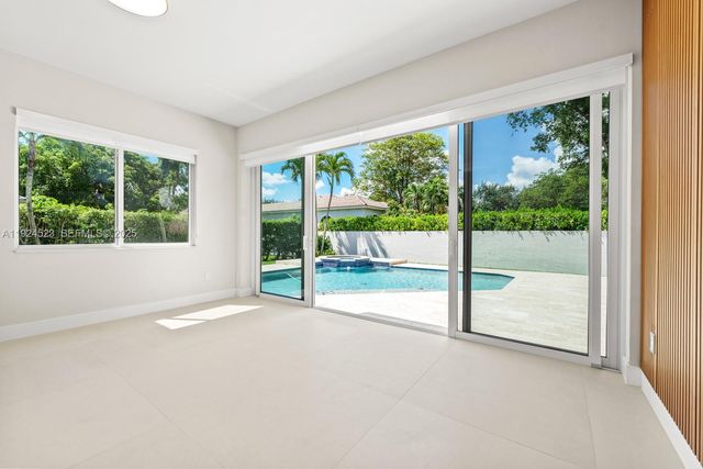 16160 SW 89th Pl, Palmetto Bay, FL 33157